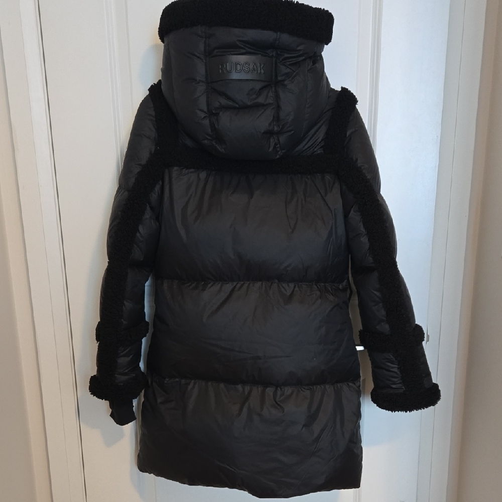 RUDSAK JULIANA W MID-LENGTH DOWN PUFFER WITH FAUX SHEARLING TRIM - NO BELT - Picture 4 of 10